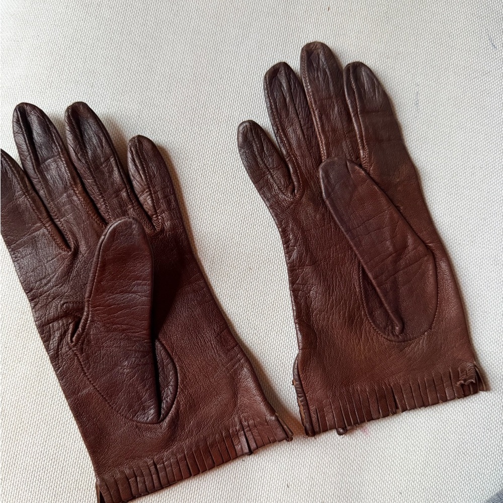 Vintage Brown Leather Gloves with Fringe Detail